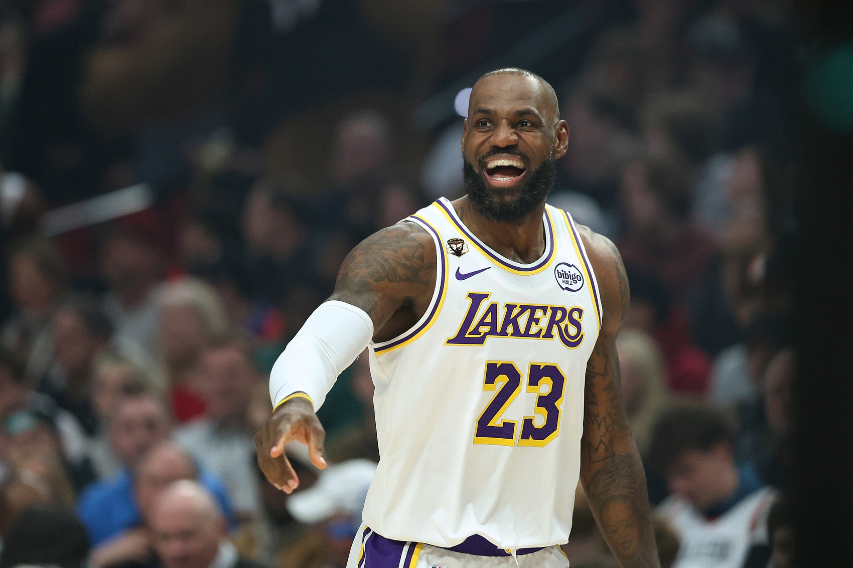 华体会官方网站-杨毅：詹姆斯不在乎是否进全明星 否则他去年就打了&amp;参考决定梗